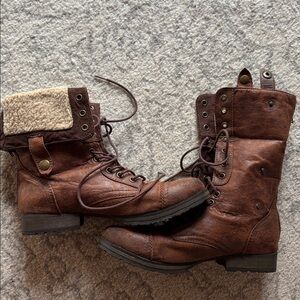 Bongo Women's Tracey Mid-Calf Black Lace Up size 10 With Double Style, Duty